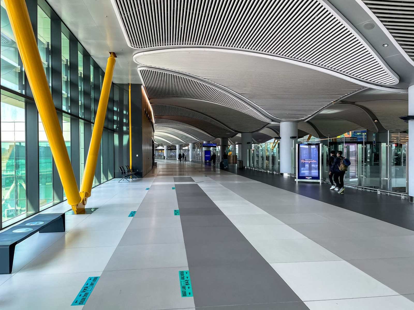 Airport Transfer vs Ride-Hailing: What Actually Saves You Time in Dubai
