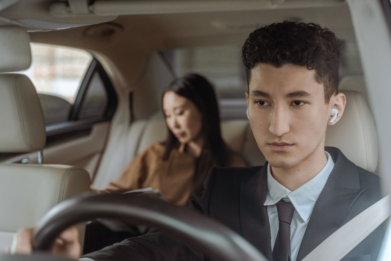 How to Hire a Driver in Dubai: Rates, Options and Everything You Need to Know