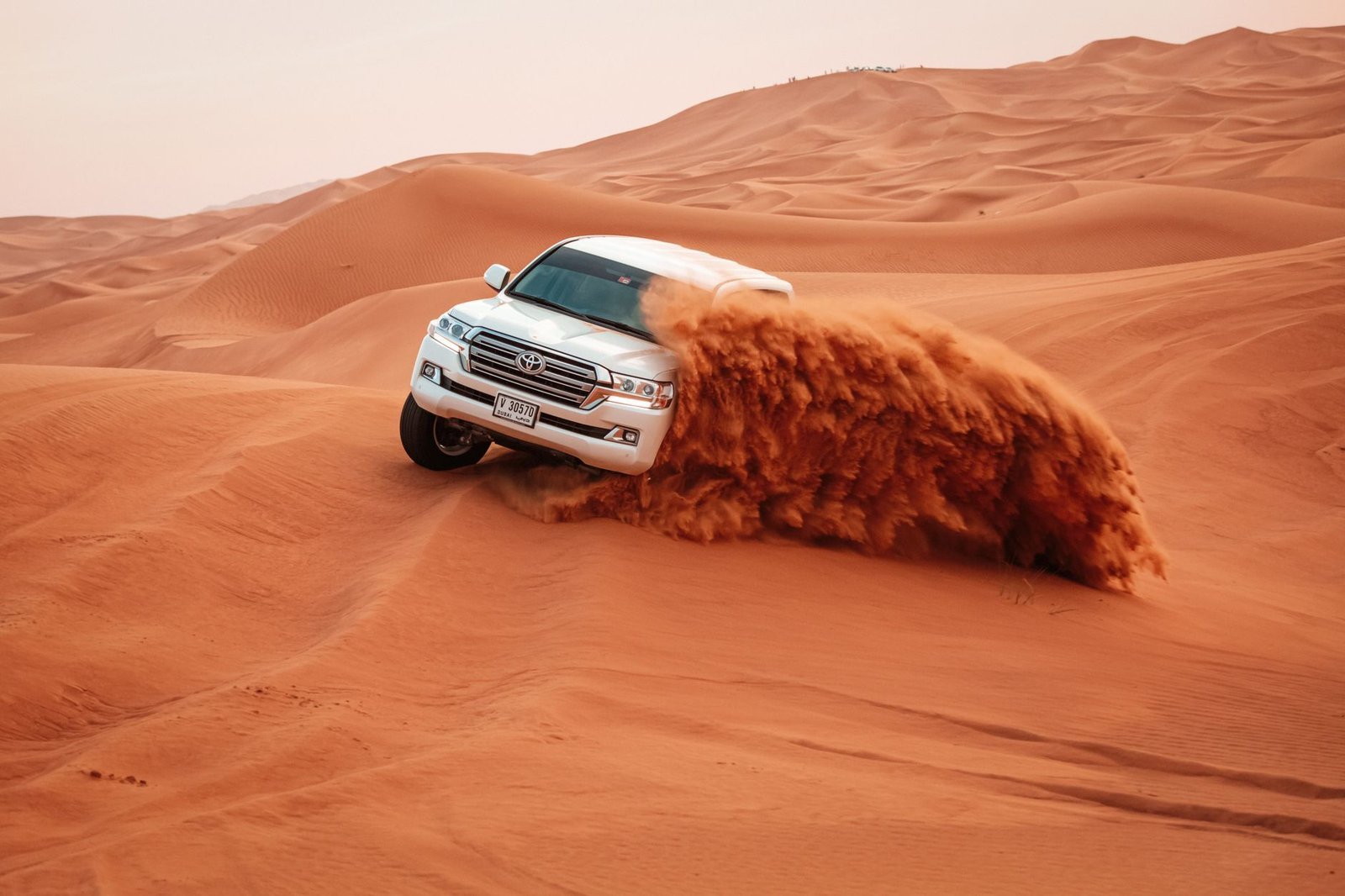 Dubai Desert Safari by Private Chauffeur: The Better Way to Experience the Dunes